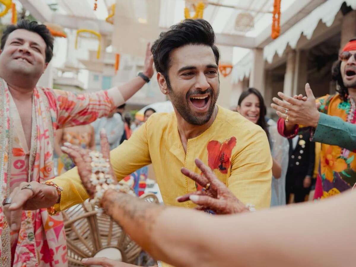 पुलकित-कृति की शादी में एक साथ आया ‘फुकरे’ गैंग, वरुण शर्मा ने शेयर की